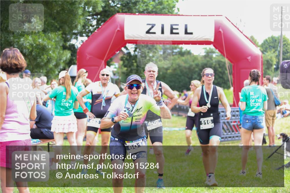 21.06.2026 - 29. Vierlanden-Triathlon Andreas Tolksdorf http://msf.ph/oto/9915284 21.06.2026 11:37:13 Ziel 518, 553 meine-sportfotos.de