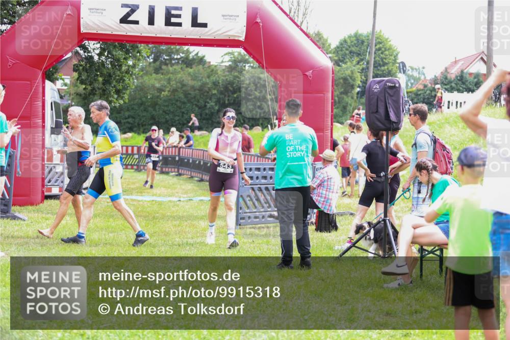 21.06.2026 - 29. Vierlanden-Triathlon Andreas Tolksdorf http://msf.ph/oto/9915318 21.06.2026 11:39:08 Ziel 543, 587 meine-sportfotos.de