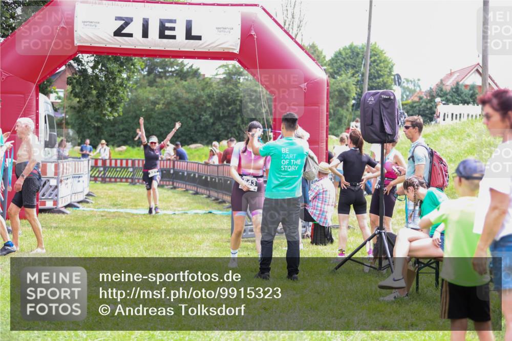 21.06.2026 - 29. Vierlanden-Triathlon Andreas Tolksdorf http://msf.ph/oto/9915323 21.06.2026 11:39:09 Ziel 543, 587 meine-sportfotos.de