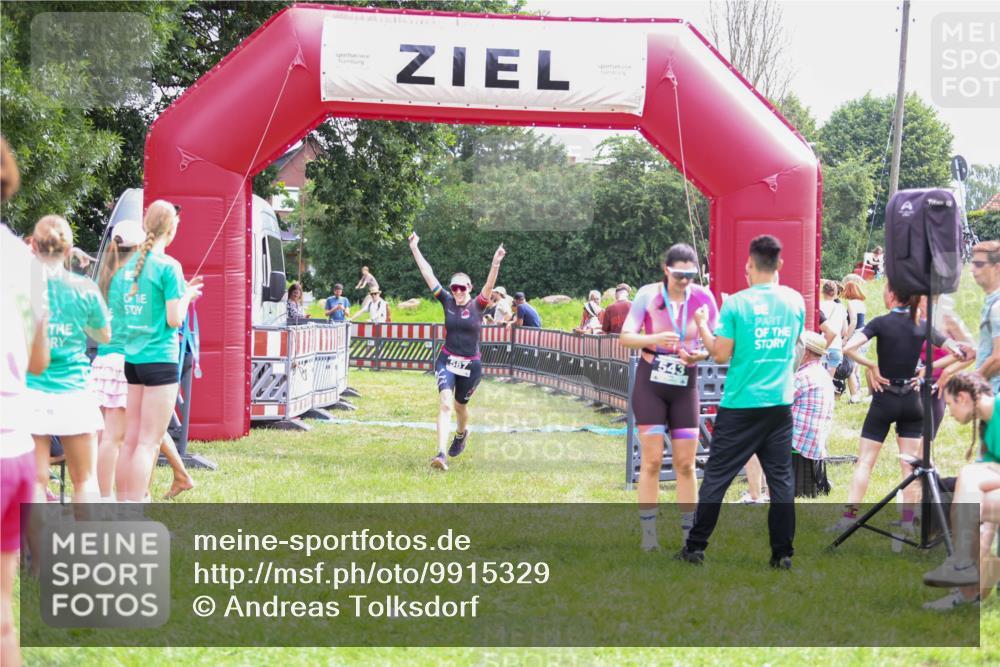21.06.2026 - 29. Vierlanden-Triathlon Andreas Tolksdorf http://msf.ph/oto/9915329 21.06.2026 11:39:10 Ziel 543, 587 meine-sportfotos.de