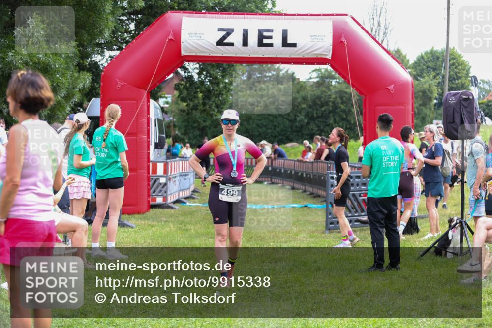 21.06.2026 - 29. Vierlanden-Triathlon Andreas Tolksdorf http://msf.ph/oto/9915338 21.06.2026 11:39:38 Ziel 548, 566 meine-sportfotos.de