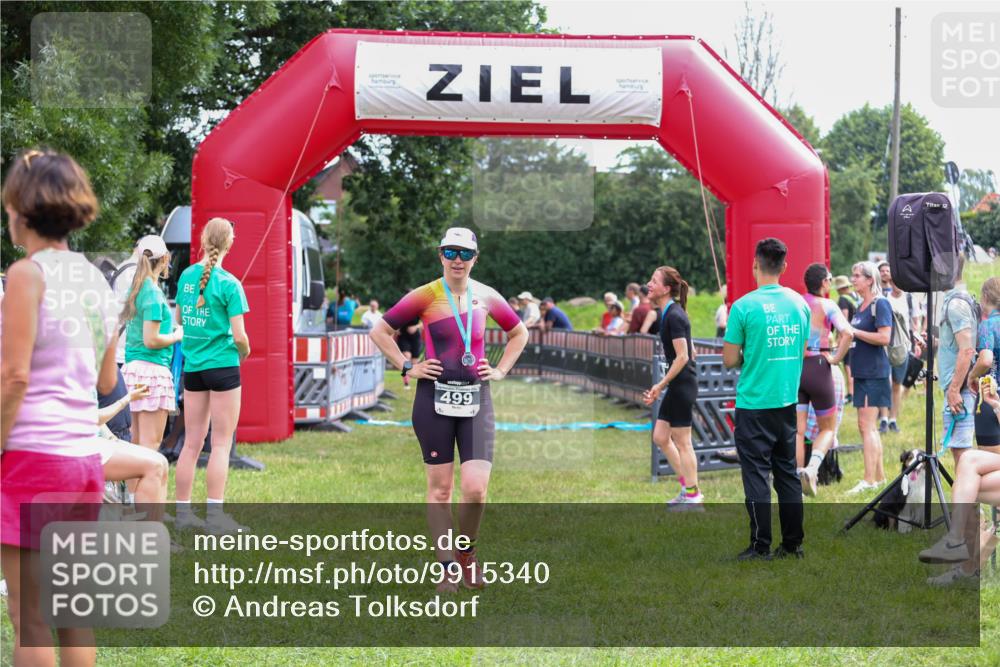 21.06.2026 - 29. Vierlanden-Triathlon Andreas Tolksdorf http://msf.ph/oto/9915340 21.06.2026 11:39:38 Ziel 548, 566 meine-sportfotos.de