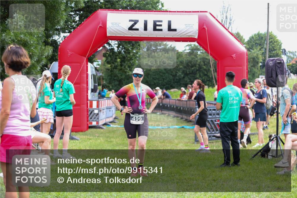 21.06.2026 - 29. Vierlanden-Triathlon Andreas Tolksdorf http://msf.ph/oto/9915341 21.06.2026 11:39:38 Ziel 548, 566 meine-sportfotos.de