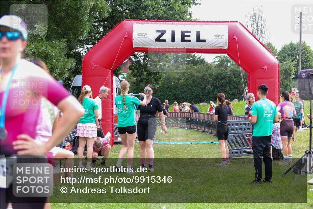 21.06.2026 - 29. Vierlanden-Triathlon Andreas Tolksdorf http://msf.ph/oto/9915346 21.06.2026 11:39:46 Ziel 481, 548, 568 meine-sportfotos.de
