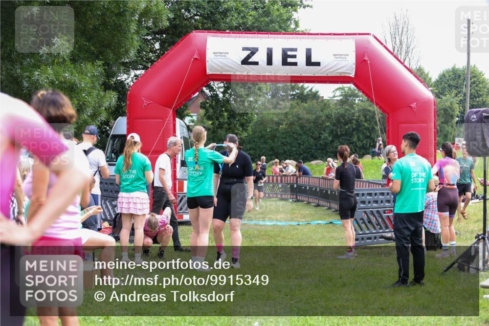 21.06.2026 - 29. Vierlanden-Triathlon Andreas Tolksdorf http://msf.ph/oto/9915349 21.06.2026 11:39:47 Ziel 481, 548, 568 meine-sportfotos.de