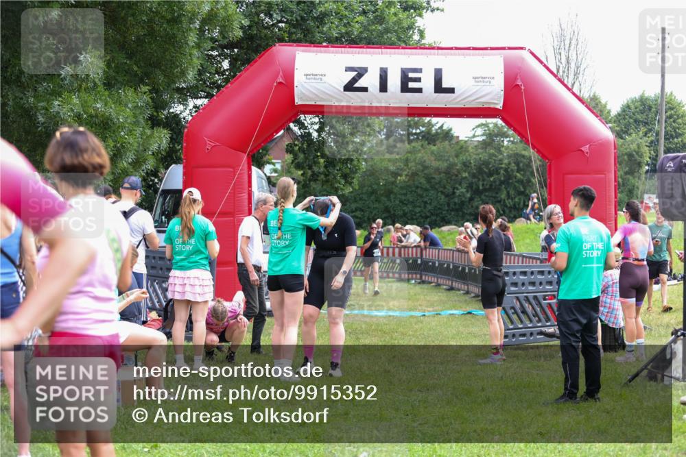 21.06.2026 - 29. Vierlanden-Triathlon Andreas Tolksdorf http://msf.ph/oto/9915352 21.06.2026 11:39:47 Ziel 481, 548, 568 meine-sportfotos.de