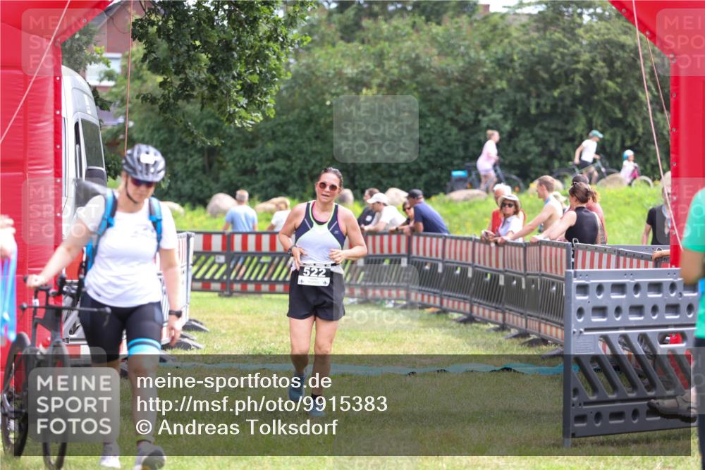 21.06.2026 - 29. Vierlanden-Triathlon Andreas Tolksdorf http://msf.ph/oto/9915383 21.06.2026 11:40:24 Ziel 522 meine-sportfotos.de