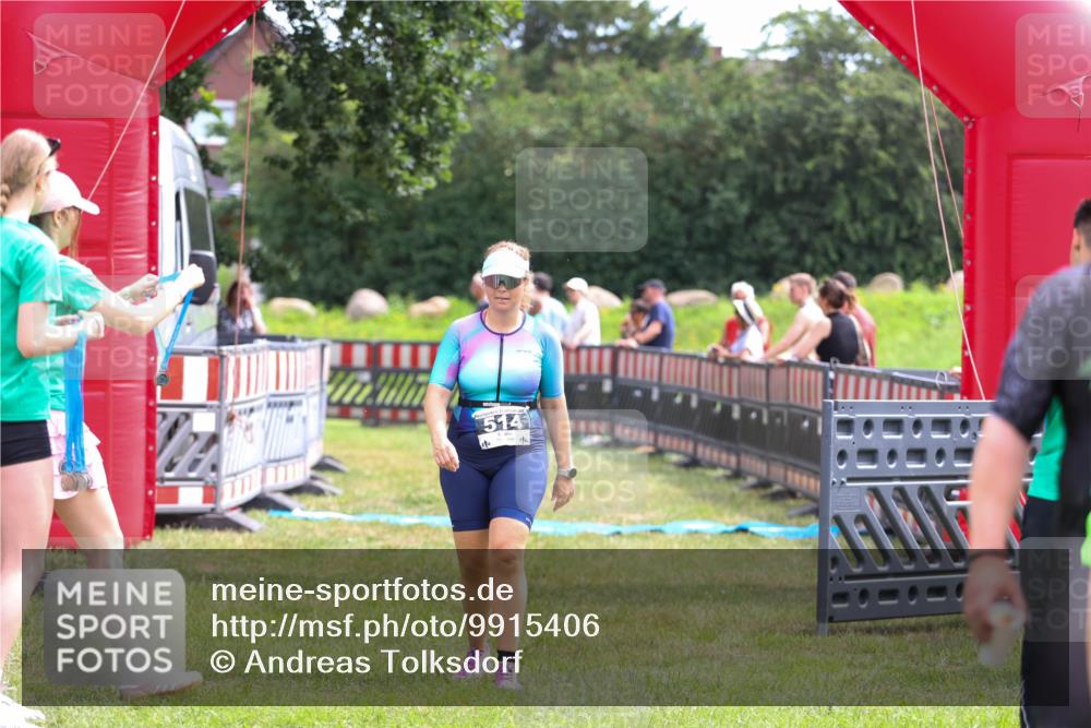 21.06.2026 - 29. Vierlanden-Triathlon Andreas Tolksdorf http://msf.ph/oto/9915406 21.06.2026 11:40:56 Ziel  meine-sportfotos.de