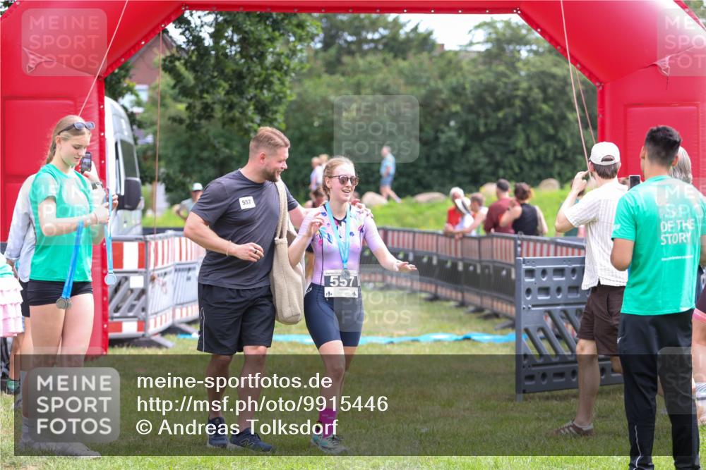 21.06.2026 - 29. Vierlanden-Triathlon Andreas Tolksdorf http://msf.ph/oto/9915446 21.06.2026 11:41:43 Ziel 205, 563, 590 meine-sportfotos.de