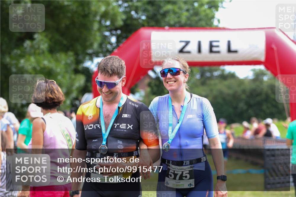 21.06.2026 - 29. Vierlanden-Triathlon Andreas Tolksdorf http://msf.ph/oto/9915477 21.06.2026 11:42:26 Ziel 484, 570, 579 meine-sportfotos.de
