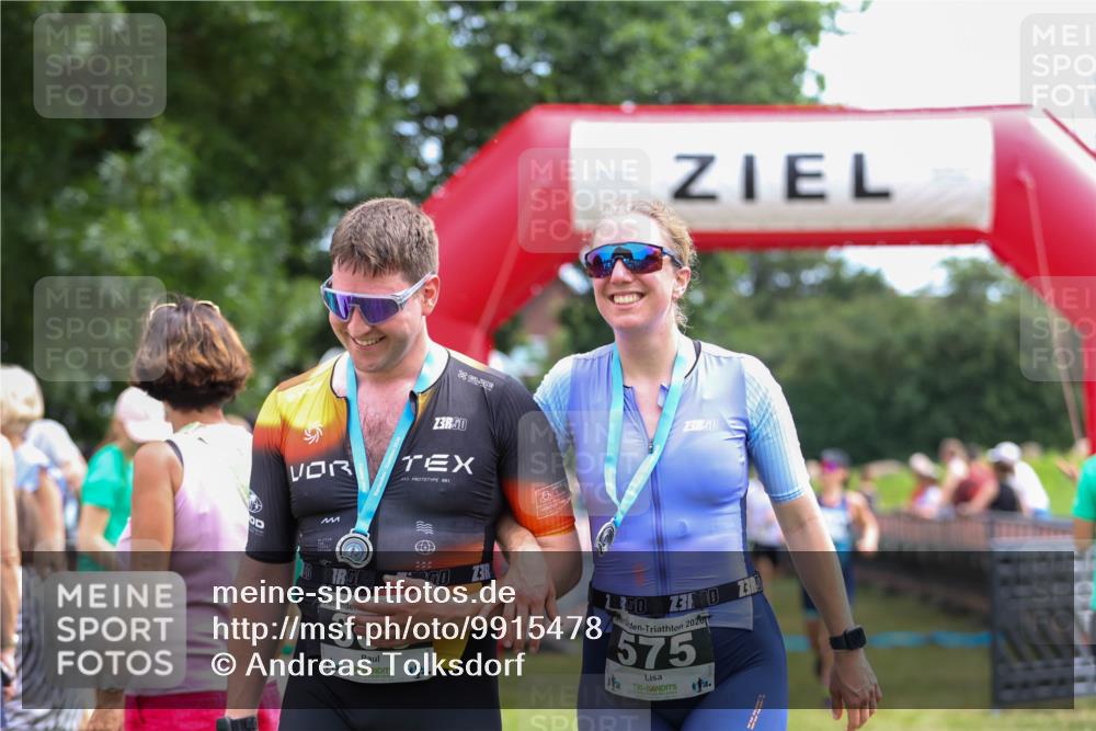 21.06.2026 - 29. Vierlanden-Triathlon Andreas Tolksdorf http://msf.ph/oto/9915478 21.06.2026 11:42:26 Ziel 484, 570, 579 meine-sportfotos.de