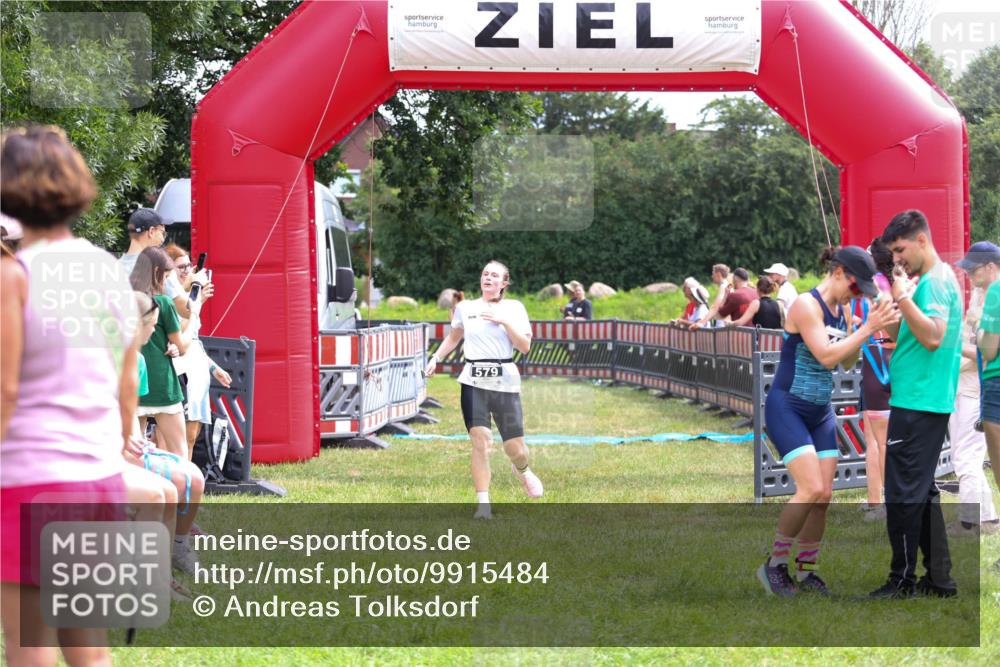 21.06.2026 - 29. Vierlanden-Triathlon Andreas Tolksdorf http://msf.ph/oto/9915484 21.06.2026 11:42:29 Ziel 484, 570, 579 meine-sportfotos.de