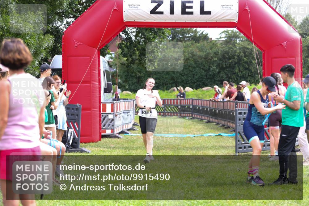 21.06.2026 - 29. Vierlanden-Triathlon Andreas Tolksdorf http://msf.ph/oto/9915490 21.06.2026 11:42:30 Ziel 484, 515, 570, 579 meine-sportfotos.de