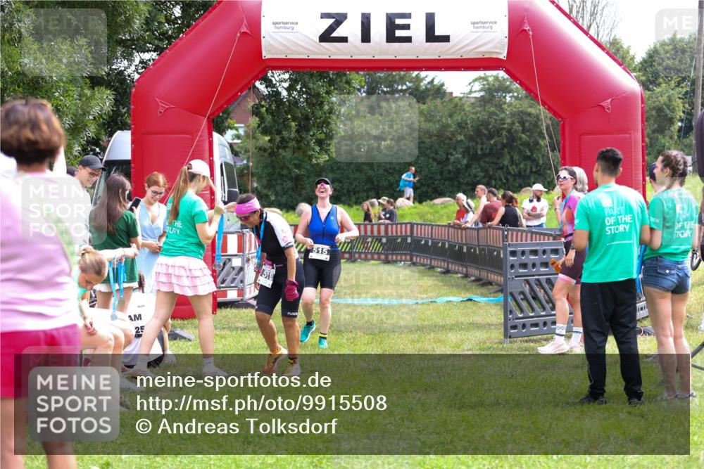 21.06.2026 - 29. Vierlanden-Triathlon Andreas Tolksdorf http://msf.ph/oto/9915508 21.06.2026 11:42:43 Ziel 515 meine-sportfotos.de