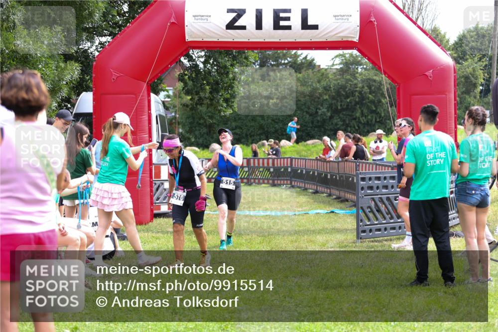 21.06.2026 - 29. Vierlanden-Triathlon Andreas Tolksdorf http://msf.ph/oto/9915514 21.06.2026 11:42:44 Ziel 515 meine-sportfotos.de