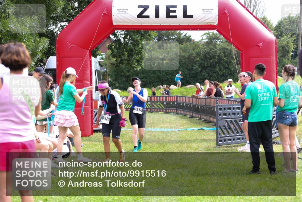 21.06.2026 - 29. Vierlanden-Triathlon Andreas Tolksdorf http://msf.ph/oto/9915516 21.06.2026 11:42:44 Ziel 515 meine-sportfotos.de