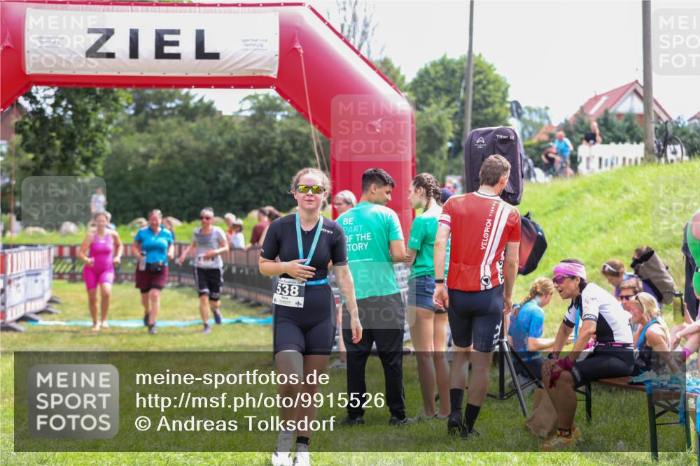 21.06.2026 - 29. Vierlanden-Triathlon Andreas Tolksdorf http://msf.ph/oto/9915526 21.06.2026 11:43:08 Ziel 613 meine-sportfotos.de