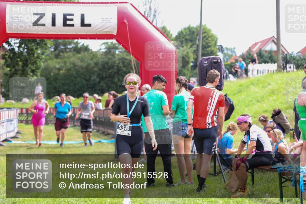 21.06.2026 - 29. Vierlanden-Triathlon Andreas Tolksdorf http://msf.ph/oto/9915528 21.06.2026 11:43:08 Ziel 613 meine-sportfotos.de