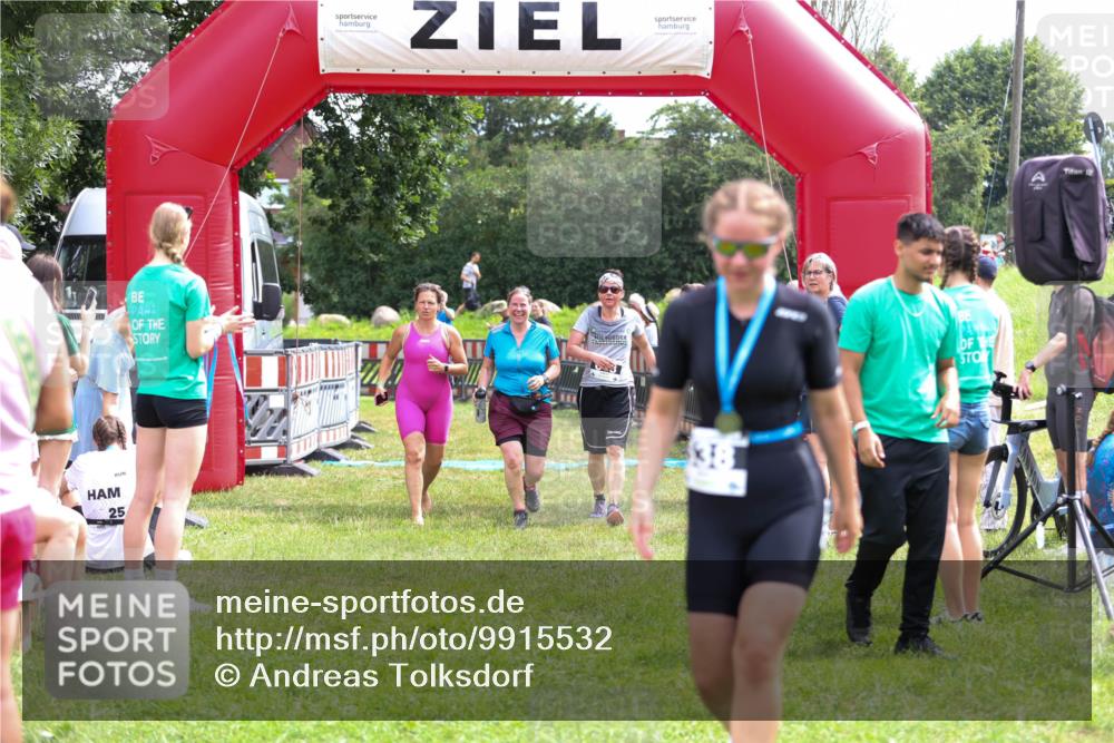 21.06.2026 - 29. Vierlanden-Triathlon Andreas Tolksdorf http://msf.ph/oto/9915532 21.06.2026 11:43:10 Ziel 613 meine-sportfotos.de