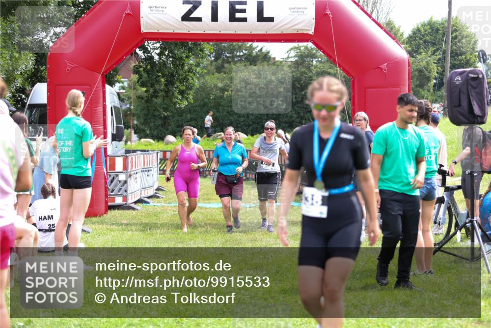 21.06.2026 - 29. Vierlanden-Triathlon Andreas Tolksdorf http://msf.ph/oto/9915533 21.06.2026 11:43:10 Ziel 613 meine-sportfotos.de