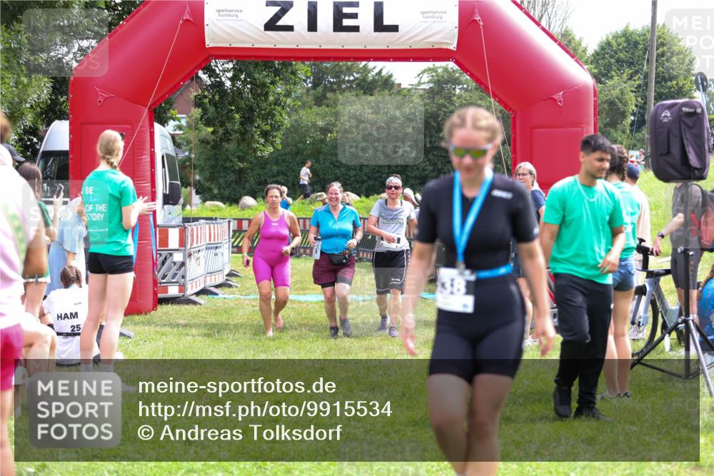 21.06.2026 - 29. Vierlanden-Triathlon Andreas Tolksdorf http://msf.ph/oto/9915534 21.06.2026 11:43:10 Ziel 613 meine-sportfotos.de