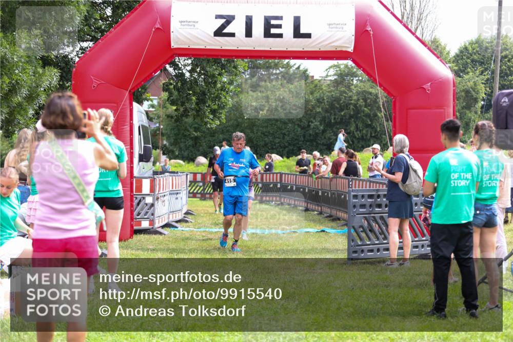 21.06.2026 - 29. Vierlanden-Triathlon Andreas Tolksdorf http://msf.ph/oto/9915540 21.06.2026 11:43:30 Ziel 415, 455, 576 meine-sportfotos.de