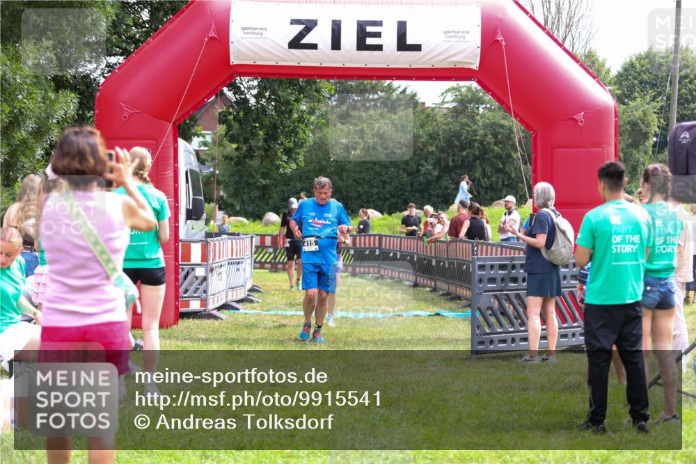 21.06.2026 - 29. Vierlanden-Triathlon Andreas Tolksdorf http://msf.ph/oto/9915541 21.06.2026 11:43:30 Ziel 415, 455, 576 meine-sportfotos.de
