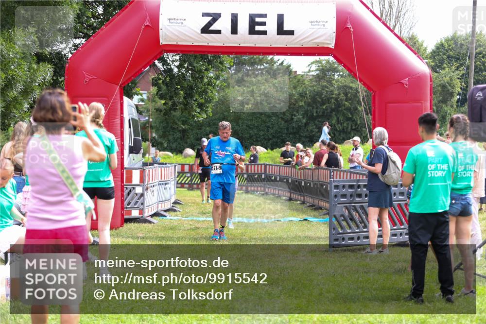 21.06.2026 - 29. Vierlanden-Triathlon Andreas Tolksdorf http://msf.ph/oto/9915542 21.06.2026 11:43:30 Ziel 415, 455, 576 meine-sportfotos.de