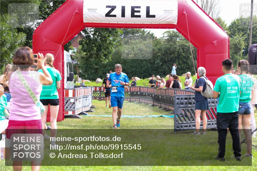 21.06.2026 - 29. Vierlanden-Triathlon Andreas Tolksdorf http://msf.ph/oto/9915545 21.06.2026 11:43:31 Ziel 415, 455, 576 meine-sportfotos.de