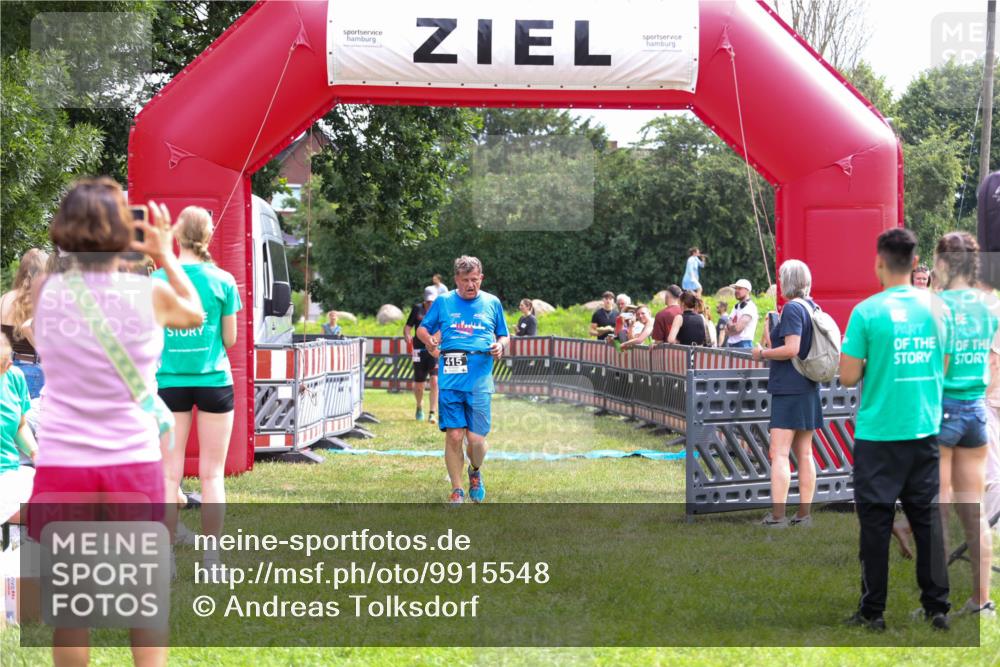21.06.2026 - 29. Vierlanden-Triathlon Andreas Tolksdorf http://msf.ph/oto/9915548 21.06.2026 11:43:31 Ziel 415, 455, 576 meine-sportfotos.de