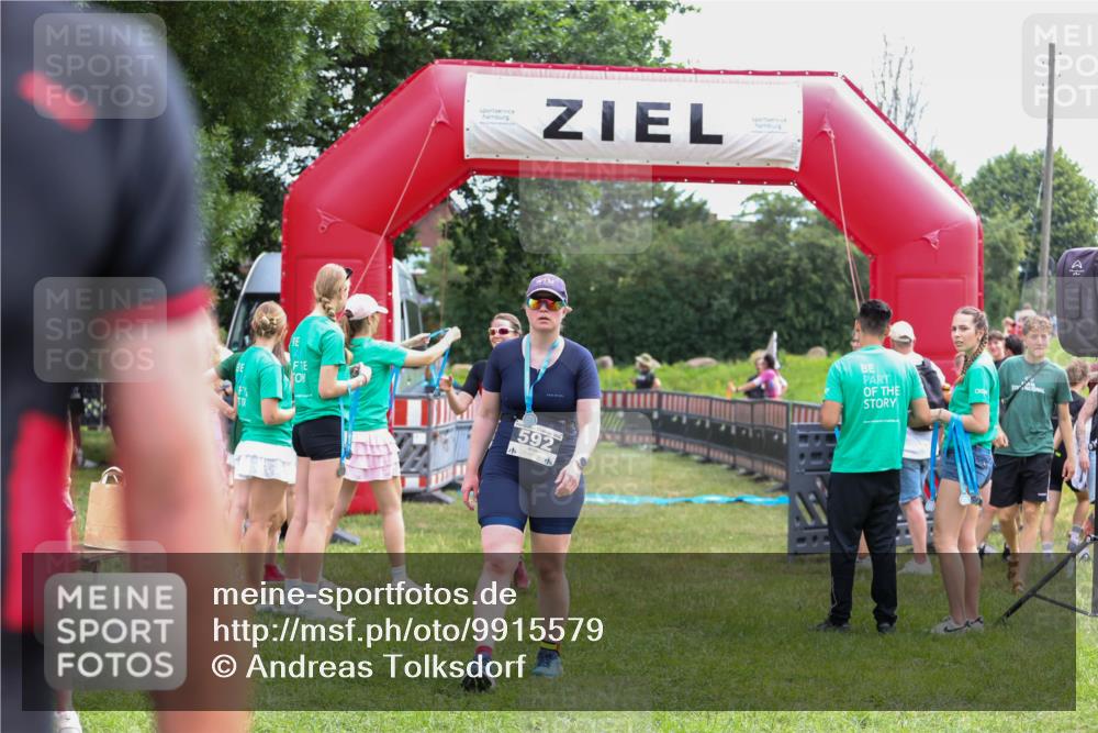21.06.2026 - 29. Vierlanden-Triathlon Andreas Tolksdorf http://msf.ph/oto/9915579 21.06.2026 11:46:06 Ziel 494 meine-sportfotos.de
