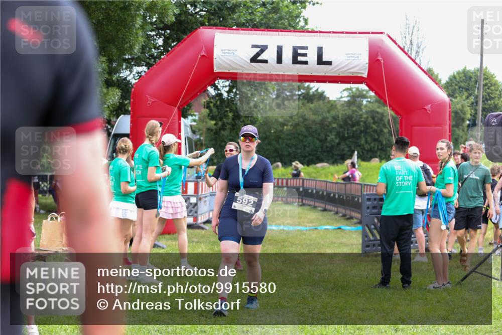 21.06.2026 - 29. Vierlanden-Triathlon Andreas Tolksdorf http://msf.ph/oto/9915580 21.06.2026 11:46:06 Ziel 494 meine-sportfotos.de