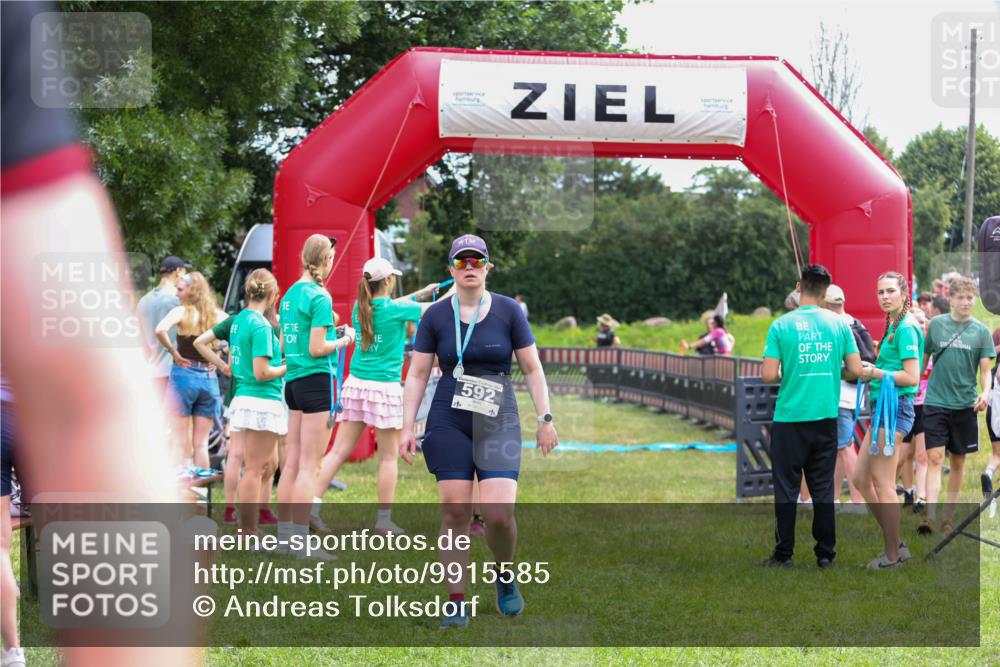 21.06.2026 - 29. Vierlanden-Triathlon Andreas Tolksdorf http://msf.ph/oto/9915585 21.06.2026 11:46:06 Ziel 494 meine-sportfotos.de