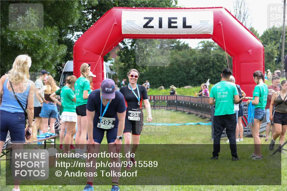 21.06.2026 - 29. Vierlanden-Triathlon Andreas Tolksdorf http://msf.ph/oto/9915589 21.06.2026 11:46:11 Ziel 502 meine-sportfotos.de