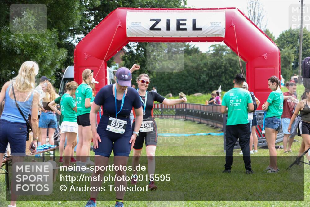 21.06.2026 - 29. Vierlanden-Triathlon Andreas Tolksdorf http://msf.ph/oto/9915595 21.06.2026 11:46:11 Ziel 502 meine-sportfotos.de