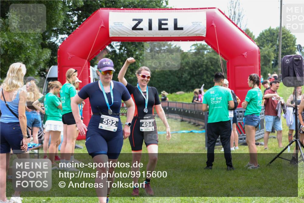 21.06.2026 - 29. Vierlanden-Triathlon Andreas Tolksdorf http://msf.ph/oto/9915600 21.06.2026 11:46:12 Ziel 502 meine-sportfotos.de