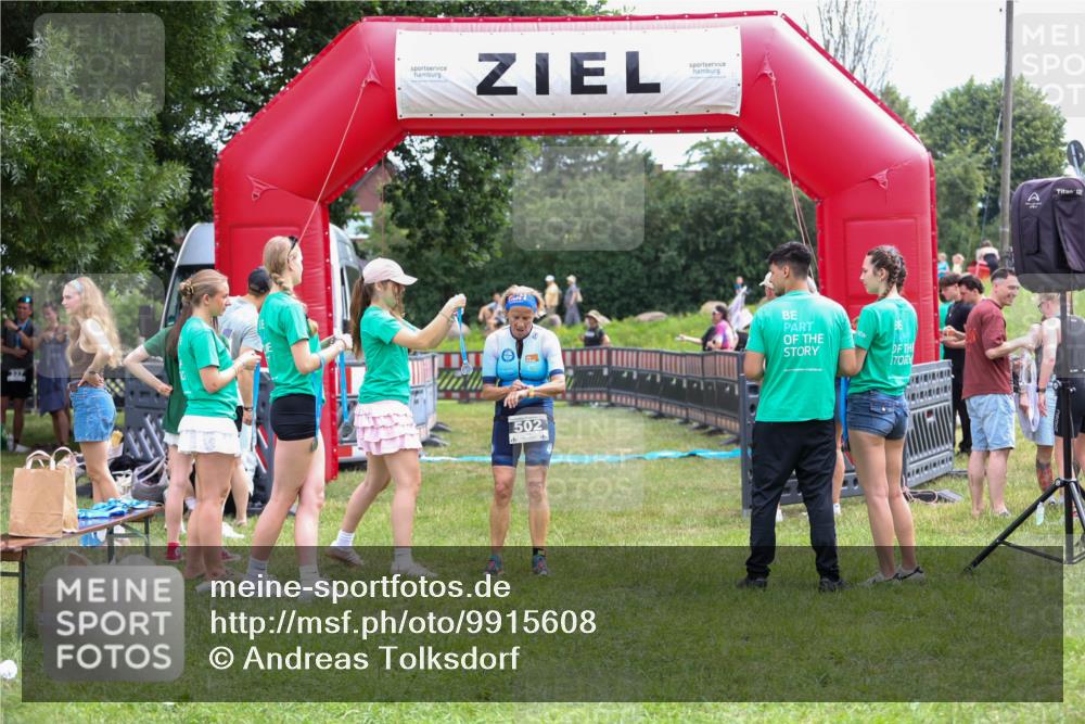 21.06.2026 - 29. Vierlanden-Triathlon Andreas Tolksdorf http://msf.ph/oto/9915608 21.06.2026 11:46:24 Ziel 502 meine-sportfotos.de