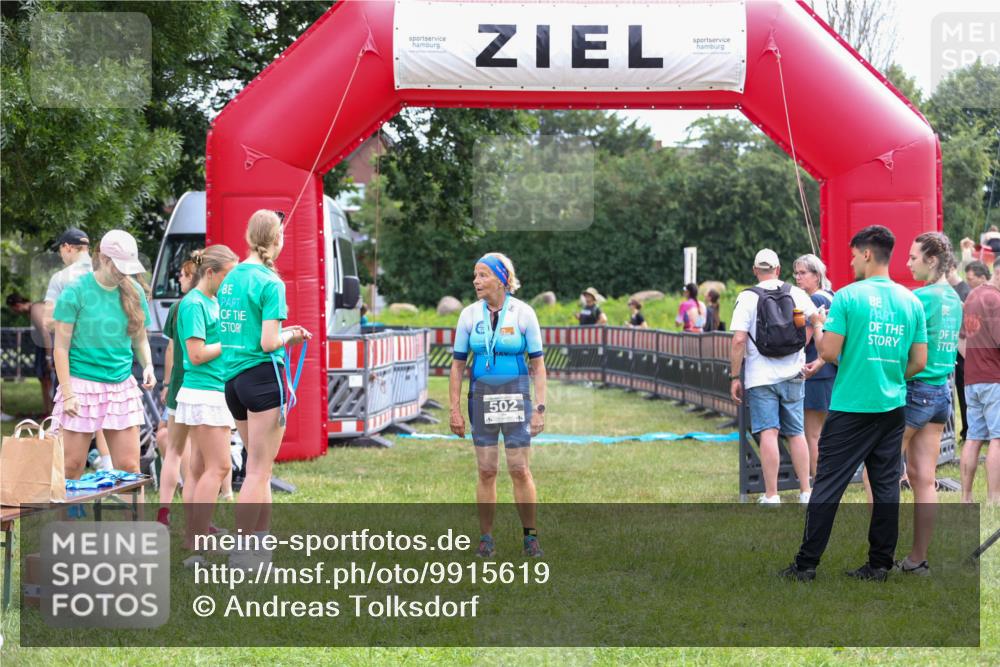 21.06.2026 - 29. Vierlanden-Triathlon Andreas Tolksdorf http://msf.ph/oto/9915619 21.06.2026 11:46:30 Ziel 567 meine-sportfotos.de