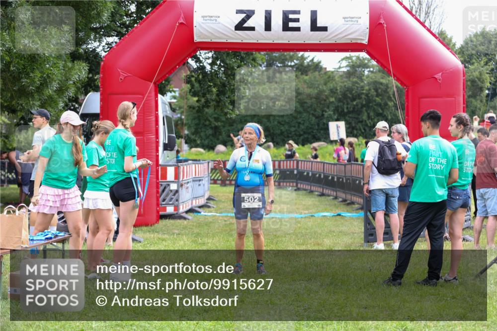 21.06.2026 - 29. Vierlanden-Triathlon Andreas Tolksdorf http://msf.ph/oto/9915627 21.06.2026 11:46:31 Ziel 567 meine-sportfotos.de
