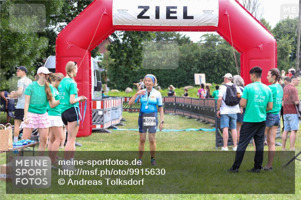 21.06.2026 - 29. Vierlanden-Triathlon Andreas Tolksdorf http://msf.ph/oto/9915630 21.06.2026 11:46:31 Ziel 567 meine-sportfotos.de