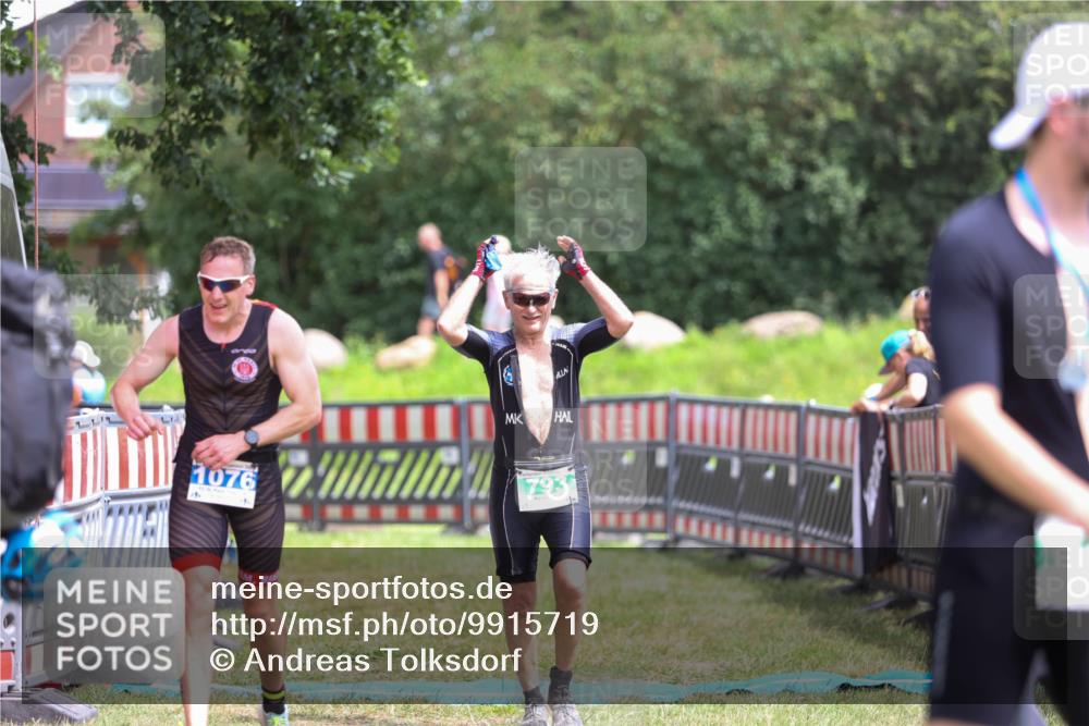 21.06.2026 - 29. Vierlanden-Triathlon Andreas Tolksdorf http://msf.ph/oto/9915719 21.06.2026 14:03:43 Ziel 793, 860, 1076 meine-sportfotos.de