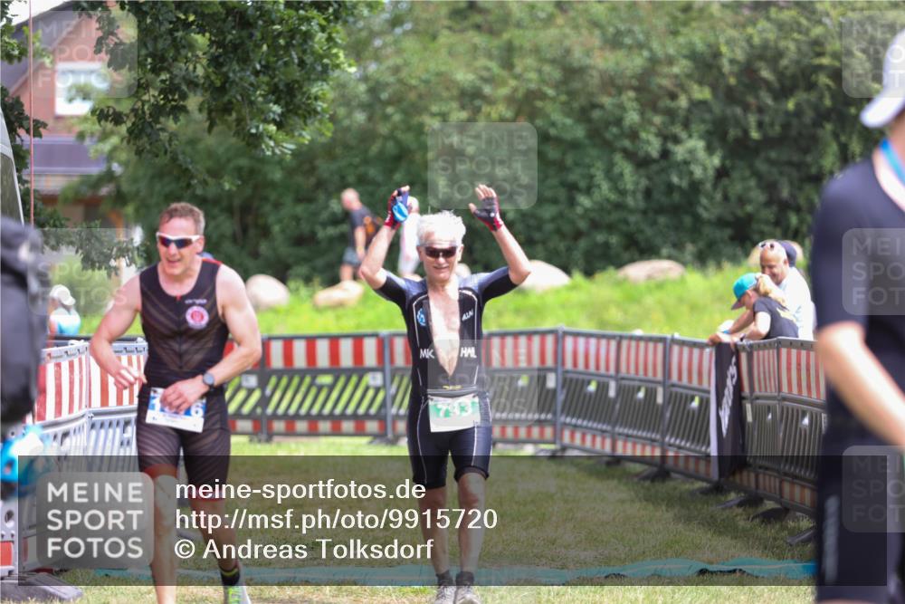 21.06.2026 - 29. Vierlanden-Triathlon Andreas Tolksdorf http://msf.ph/oto/9915720 21.06.2026 14:03:43 Ziel 793, 860, 1076 meine-sportfotos.de