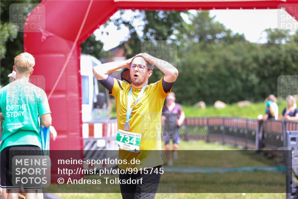 21.06.2026 - 29. Vierlanden-Triathlon Andreas Tolksdorf http://msf.ph/oto/9915745 21.06.2026 14:03:59 Ziel 1078 meine-sportfotos.de