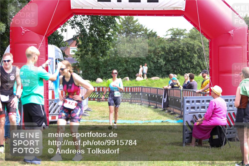21.06.2026 - 29. Vierlanden-Triathlon Andreas Tolksdorf http://msf.ph/oto/9915784 21.06.2026 14:04:16 Ziel 274, 874 meine-sportfotos.de