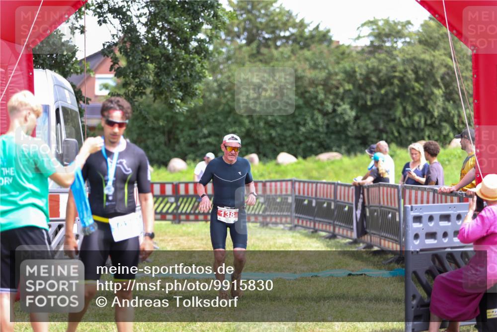 21.06.2026 - 29. Vierlanden-Triathlon Andreas Tolksdorf http://msf.ph/oto/9915830 21.06.2026 14:05:26 Ziel 138, 1030 meine-sportfotos.de