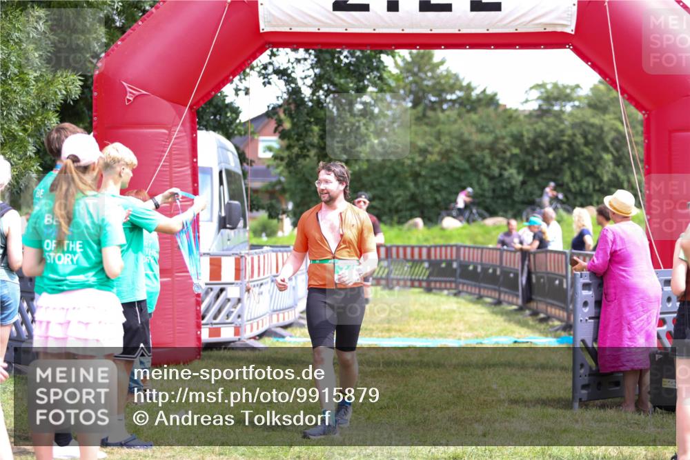21.06.2026 - 29. Vierlanden-Triathlon Andreas Tolksdorf http://msf.ph/oto/9915879 21.06.2026 14:06:37 Ziel 748, 1073 meine-sportfotos.de