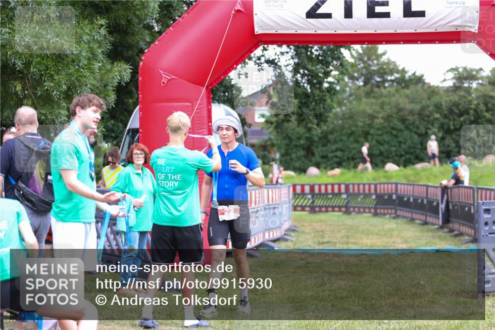 21.06.2026 - 29. Vierlanden-Triathlon Andreas Tolksdorf http://msf.ph/oto/9915930 21.06.2026 14:09:05 Ziel 22, 1126 meine-sportfotos.de