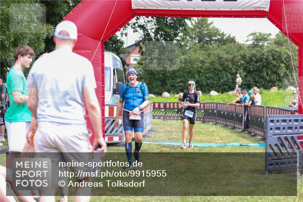 21.06.2026 - 29. Vierlanden-Triathlon Andreas Tolksdorf http://msf.ph/oto/9915955 21.06.2026 14:11:29 Ziel 200, 1153 meine-sportfotos.de