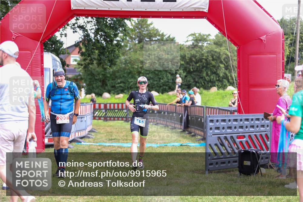 21.06.2026 - 29. Vierlanden-Triathlon Andreas Tolksdorf http://msf.ph/oto/9915965 21.06.2026 14:11:30 Ziel 200, 1153 meine-sportfotos.de