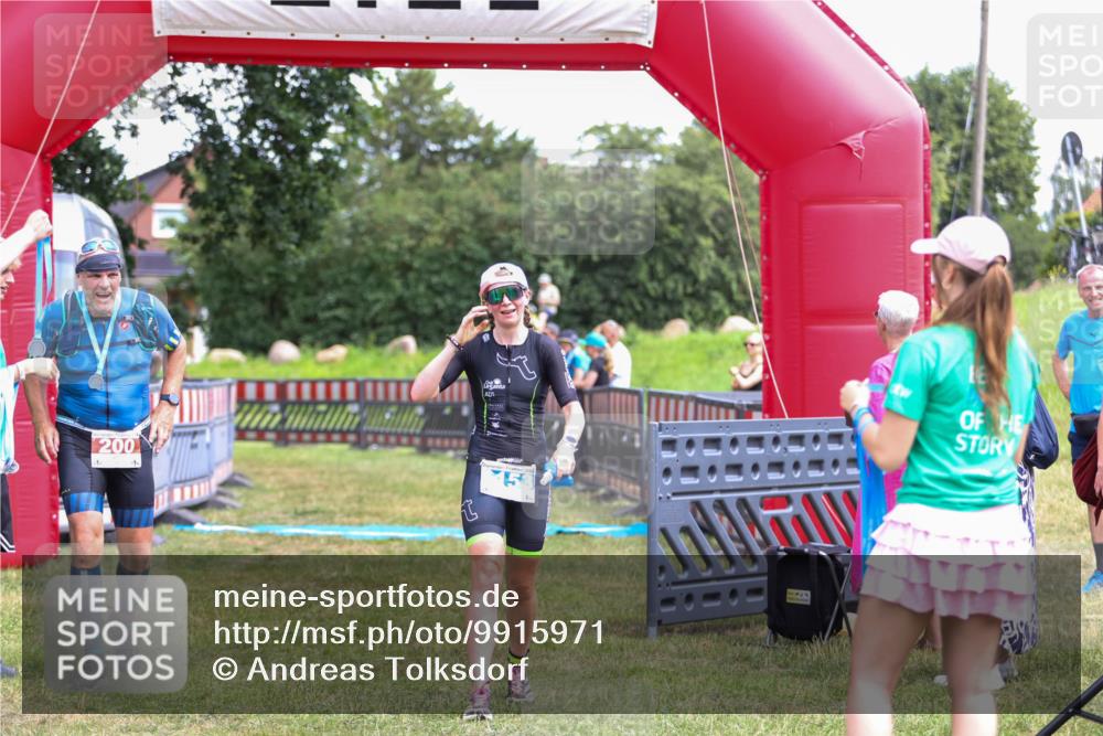 21.06.2026 - 29. Vierlanden-Triathlon Andreas Tolksdorf http://msf.ph/oto/9915971 21.06.2026 14:11:32 Ziel 1153 meine-sportfotos.de